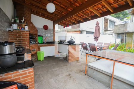 Casa à venda com 440m², 4 quartos e 4 vagasChurrasqueira
