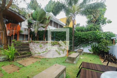 Casa à venda com 440m², 4 quartos e 4 vagasPiscina