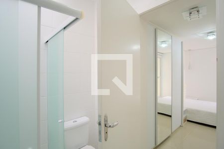 Casa de condomínio à venda com 144m², 3 quartos e 2 vagasBanheiro da Suíte