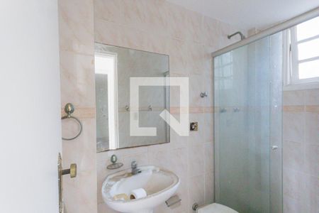 Casa de condomínio à venda com 270m², 3 quartos e sem vaga Casa de condomínio à venda com 270m², 3 quartos e sem vagaBanheiro Social 1