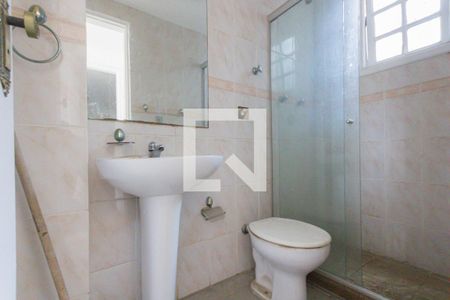 Casa de condomínio à venda com 270m², 3 quartos e sem vaga Casa de condomínio à venda com 270m², 3 quartos e sem vagaBanheiro Social 1