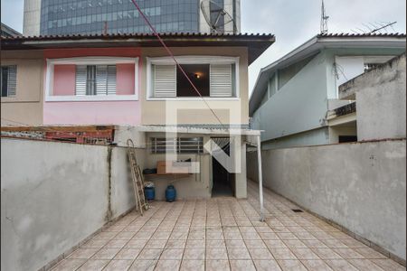 Casa à venda com 136m², 2 quartos e 2 vagasQuintal