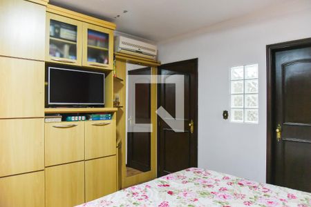 Suíte de apartamento à venda com 3 quartos, 250m² em Passo D’areia, Porto Alegre