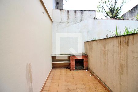 Casa à venda com 180m², 4 quartos e 2 vagasChurrasqueira