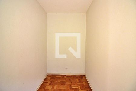 Casa à venda com 180m², 4 quartos e 2 vagasQuarto de Serviço