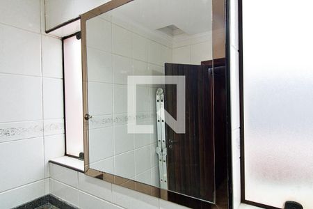 Casa à venda com 340m², 4 quartos e 6 vagas Casa à venda com 340m², 4 quartos e 6 vagasBanheiro da Suíte