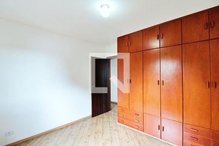 Casa à venda com 340m², 4 quartos e 6 vagas Casa à venda com 340m², 4 quartos e 6 vagasQuarto 3