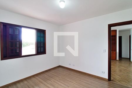 Casa à venda com 340m², 4 quartos e 6 vagas Casa à venda com 340m², 4 quartos e 6 vagasSuíte