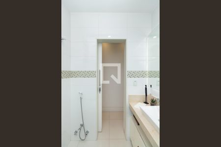 Apartamento à venda com 77m², 2 quartos e 1 vagaBanheiro social