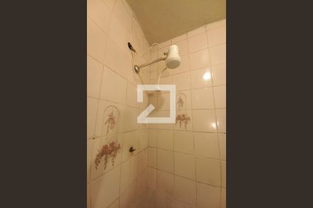 Casa à venda com 200m², 2 quartos e 2 vagas Casa à venda com 200m², 2 quartos e 2 vagasBanheiro Social