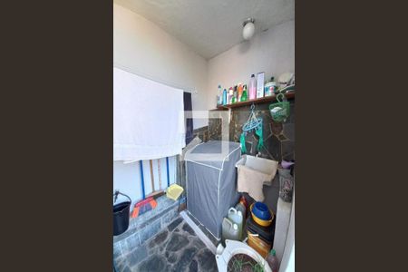 Casa à venda com 200m², 2 quartos e 2 vagas Casa à venda com 200m², 2 quartos e 2 vagasÁrea de Serviço