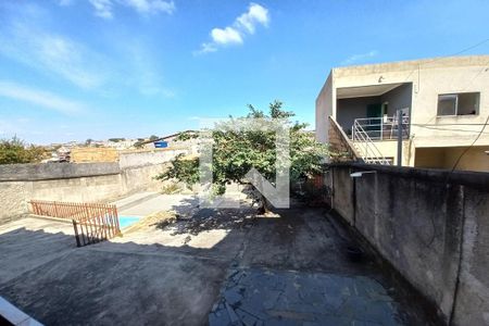 Casa à venda com 200m², 2 quartos e 2 vagas Casa à venda com 200m², 2 quartos e 2 vagasVista do Quarto 3