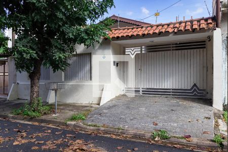 Casa à venda com 145m², 3 quartos e 2 vagasFachada