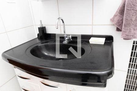 Casa à venda com 145m², 3 quartos e 2 vagasBanheiro