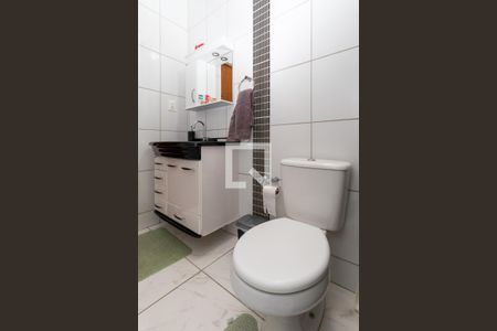 Casa à venda com 145m², 3 quartos e 2 vagasBanheiro