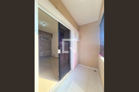 Casa de condomínio à venda com 70m², 2 quartos e 1 vaga Casa de condomínio à venda com 70m², 2 quartos e 1 vagaVaranda do Quarto 1