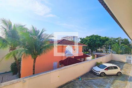 Casa de condomínio à venda com 70m², 2 quartos e 1 vaga Casa de condomínio à venda com 70m², 2 quartos e 1 vagaVista