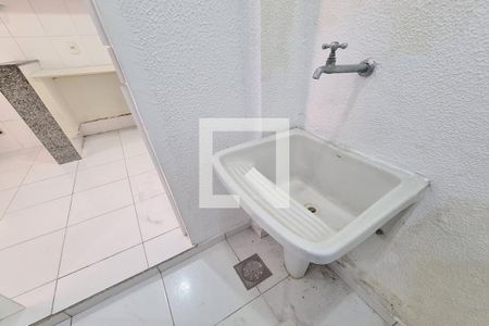 Casa de condomínio à venda com 70m², 2 quartos e 1 vaga Casa de condomínio à venda com 70m², 2 quartos e 1 vagaÁrea de Serviço