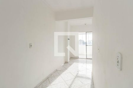 Quarto de casa para alugar com 2 quartos, 71m² em Vila Carmosina, São Paulo