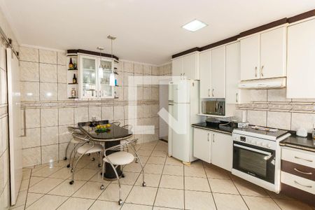 Casa à venda com 140m², 2 quartos e 2 vagasCozinha