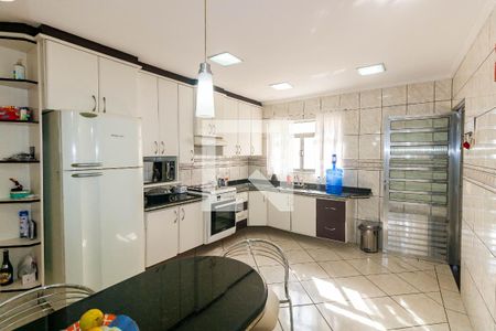 Casa à venda com 140m², 2 quartos e 2 vagasCozinha