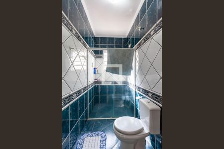 Casa à venda com 140m², 2 quartos e 2 vagasBanheiro da Suíte 1