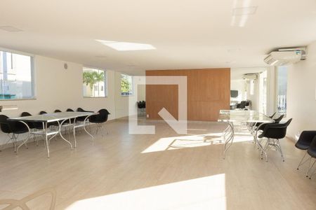 Apartamento para alugar com 60m², 2 quartos e 1 vaga Apartamento para alugar com 60m², 2 quartos e 1 vagaÁrea comum - Salão de festas