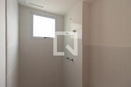 Apartamento para alugar com 60m², 2 quartos e 1 vaga Apartamento para alugar com 60m², 2 quartos e 1 vagaDetalhe do Banheiro