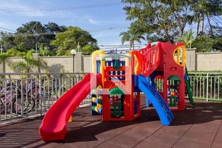 Apartamento para alugar com 60m², 2 quartos e 1 vaga Apartamento para alugar com 60m², 2 quartos e 1 vagaÁrea comum - Playground