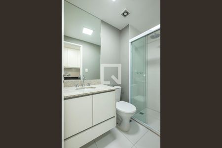 Banheiro de apartamento para alugar com 1 quarto, 38m² em Pinheiros, São Paulo