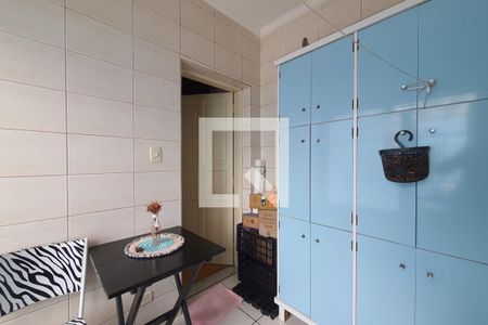 Casa à venda com 180m², 2 quartos e 1 vagaÁrea de serviço