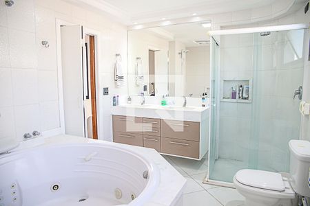 Apartamento à venda com 260m², 3 quartos e 2 vagasBanheiro da Suíte 3