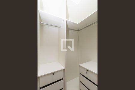 Apartamento à venda com 83m², 2 quartos e 2 vagasCloset da suíte