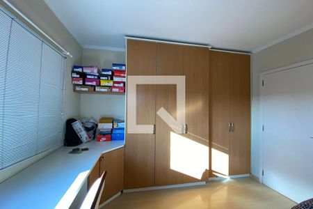 Apartamento à venda com 170m², 3 quartos e 2 vagasQuarto 2 
