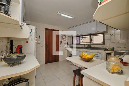 Apartamento à venda com 152m², 3 quartos e 2 vagas Apartamento à venda com 152m², 3 quartos e 2 vagasCozinha