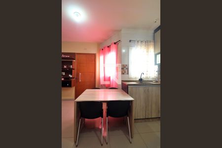 Apartamento à venda com 80m², 3 quartos e 2 vagasCozinha