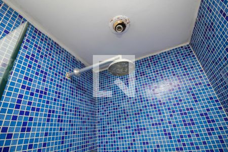 Apartamento à venda com 56m², 2 quartos e sem vaga Apartamento à venda com 56m², 2 quartos e sem vagaChuveiro