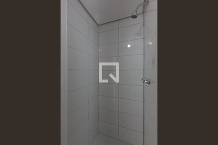 Banheiro de apartamento para alugar com 2 quartos, 44m² em Vila Plana, São Paulo