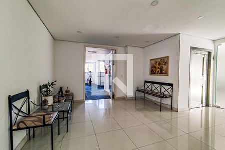 Apartamento à venda com 68m², 3 quartos e 2 vagas Apartamento à venda com 68m², 3 quartos e 2 vagasÁrea Comum - Hall Social