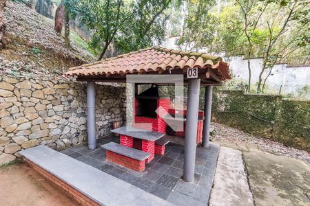 Apartamento à venda com 68m², 3 quartos e 2 vagas Apartamento à venda com 68m², 3 quartos e 2 vagasÁrea Comum do Condomínio - Churrasqueiras