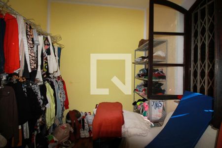 Casa à venda com 450m², 5 quartos e 2 vagasQuarto 4