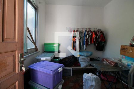 Casa à venda com 450m², 5 quartos e 2 vagasQuarto de Serviço