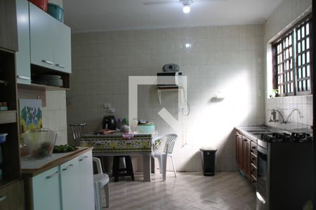 Casa à venda com 350m², 4 quartos e 3 vagasCozinha