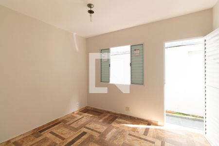 Quarto de casa para alugar com 1 quarto, 100m² em Quinta da Paineira, São Paulo