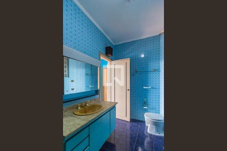 Apartamento à venda com 205m², 3 quartos e 1 vaga Apartamento à venda com 205m², 3 quartos e 1 vagaBanheiro da Suite