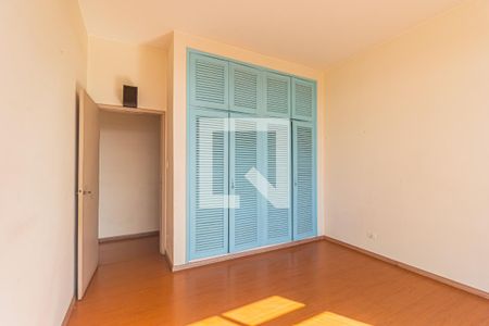 Apartamento à venda com 205m², 3 quartos e 1 vaga Apartamento à venda com 205m², 3 quartos e 1 vagaQuarto 2