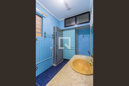 Apartamento à venda com 205m², 3 quartos e 1 vaga Apartamento à venda com 205m², 3 quartos e 1 vagaBanheiro da Suite