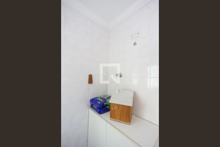 Casa à venda com 185m², 3 quartos e 4 vagas Casa à venda com 185m², 3 quartos e 4 vagasBanheiro de Serviço