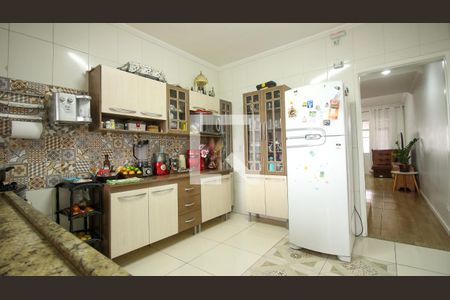 Casa à venda com 125m², 2 quartos e 2 vagas Casa à venda com 125m², 2 quartos e 2 vagasCozinha