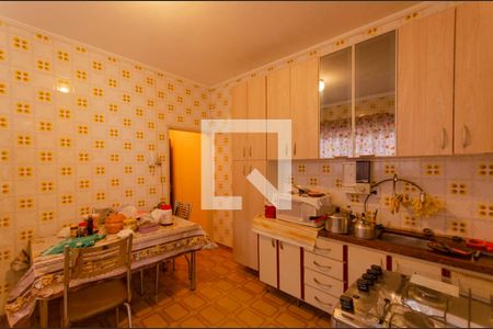 Casa à venda com 125m², 4 quartos e 2 vagas Casa à venda com 125m², 4 quartos e 2 vagasCozinha